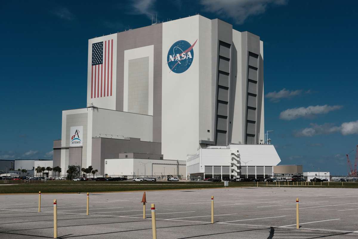 BusBrother NASA Kennedy Space Center Tours - Group Transportation