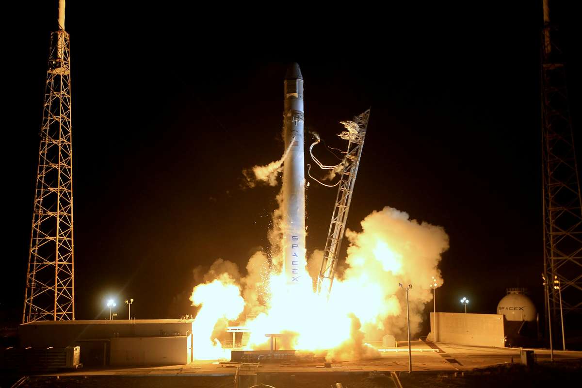 BusBrother Rocket Launch Viewing - SpaceX Night Launch Group Transport